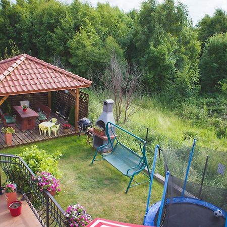 Ewa Pokoje Goscinne Mieroszyno Luaran gambar